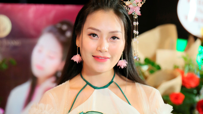 Hình ảnh Kiểu do Huyền Trang hóa thân trong buổi ra mắt MV.