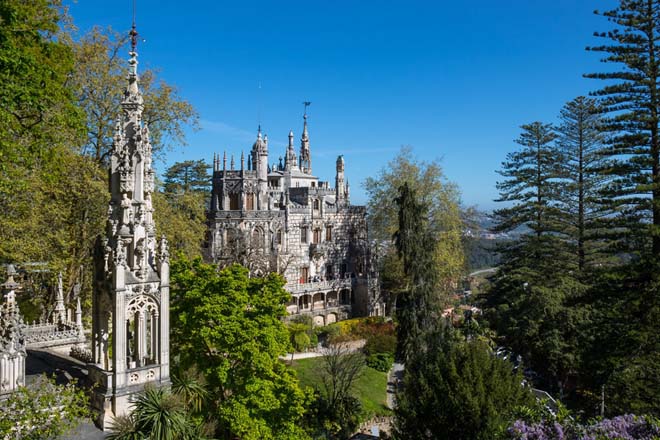 Lâu đài Quinta da Regaleira vẻ đẹp ma mị - 1