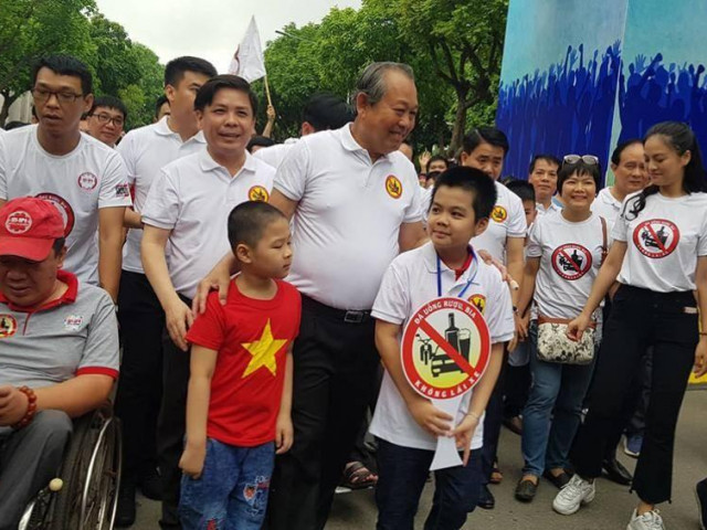 Tin tức trong ngày - Thủ tướng viết gì trong thư khen Ủy ban ATGT Quốc gia?