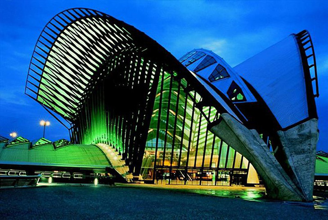 Lyon Airport Train Station, Pháp.
