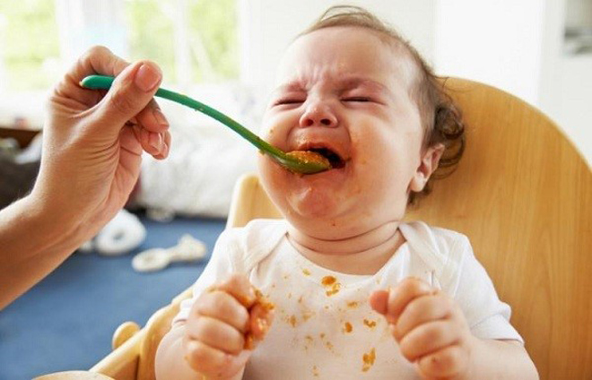 Các vấn đề của hệ tiêu hóa khiến bé khó chịu, không muốn ăn&nbsp;