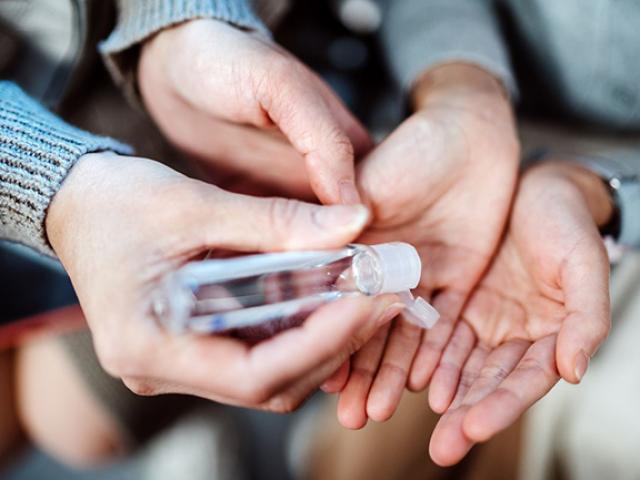 Sức khỏe đời sống - 5 loại virus không thể bị giết chết bằng cách dùng gel rửa tay khô