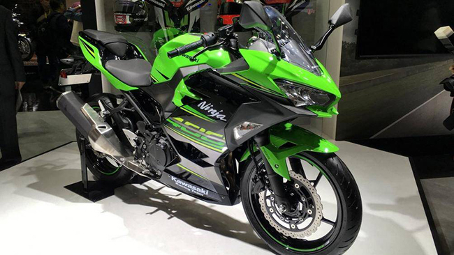 7. Kawasaki Ninja 400 ABS (156 triệu đồng)
