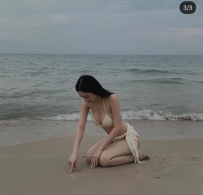 Nhiều người chỉ trích cô nghiện khoe thân, nhiều hình ảnh phản cảm quá giới hạn nhưng Jun vũ khá cá tính, chẳng ngại đáp trả.&nbsp;
