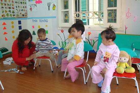 Năm học 2020 - 2021, nhiều trường mầm non tại Hà Nội tuyển sinh chỉ tiêu thấp hơn so với số lượng trẻ trên địa bàn.