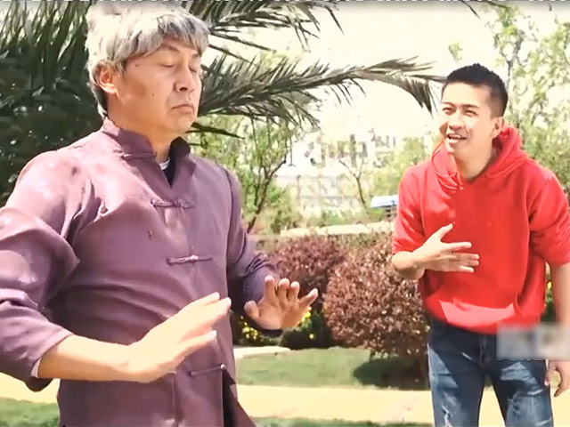 Video Clip Cười - Thanh niên học được bí quyết luyện võ trở thành cao thủ