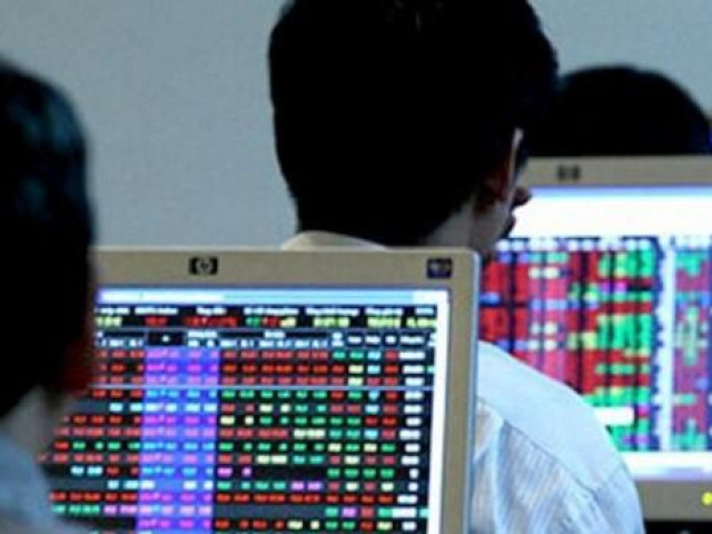 Kinh doanh - Nhiều cá nhân, doanh nghiệp bị phạt cả tỷ đồng vì thao túng cổ phiếu