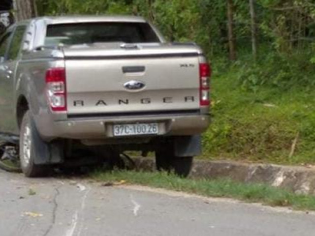 Tin tức trong ngày - Xe bán tải của Trưởng phòng TN-MT tông xe máy, 1 phụ nữ tử vong tại chỗ