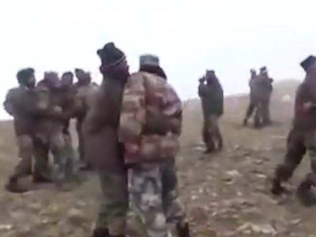 Thế giới - Nước dâng cao ở vùng tranh chấp biên giới Ấn Độ, binh sĩ Trung Quốc gặp nguy