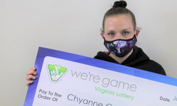 Bạn trẻ - Cuộc sống - Cãi nhau với người yêu, cô gái bực tức đi mua xổ số cào rồi trúng hơn 4 tỷ đồng