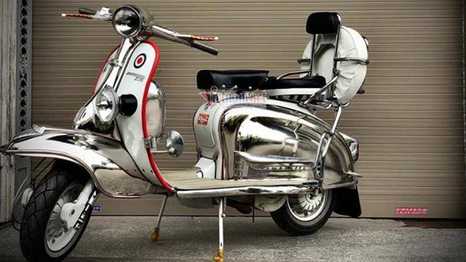Nhắc đến ngành công nghiệp sản xuất xe máy nước Ý thì ngoài Vespa cổ, Lambretta là mẫu scooter được dân chơi xe cổ săn lùng