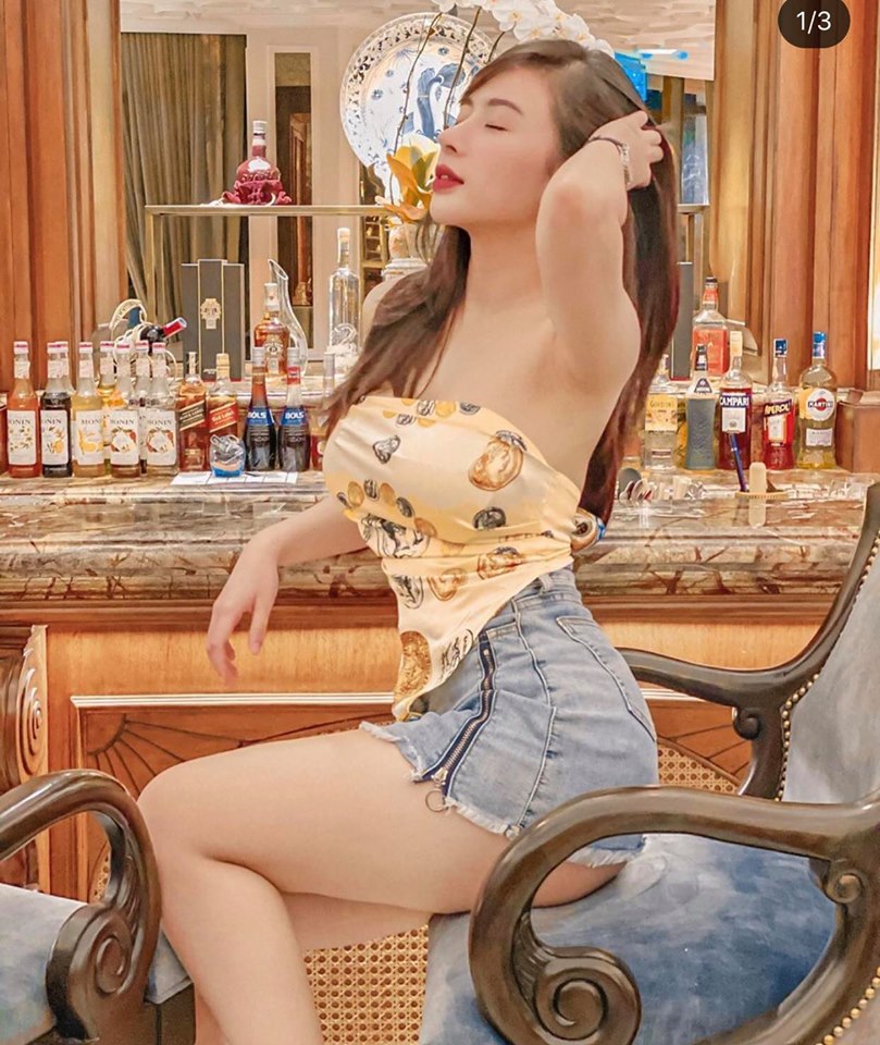 Phong cách thời trang sành điệu của hot girl Hà thành - Phương Bora.