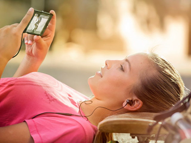 Thời trang Hi-tech - Samsung sắp “trình làng” chiếc smartphone với pin "khủng" 6800 mAh