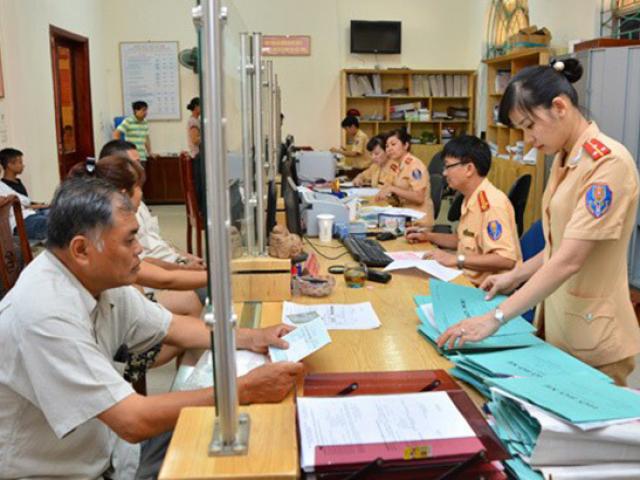 Tư vấn - Bán xe ra ngoại tỉnh phải nộp lại biển số, trình tự thực hiện thế nào?