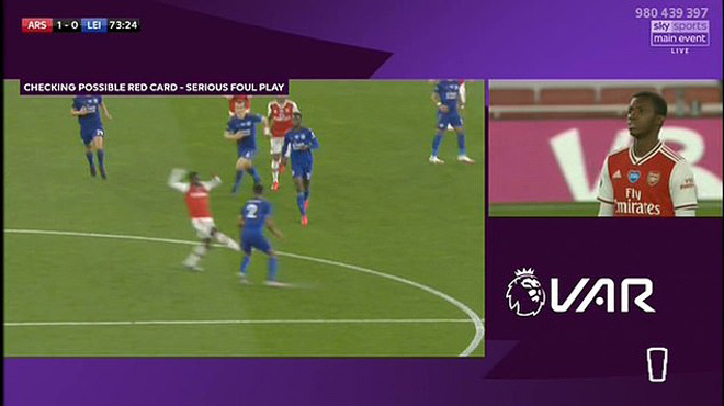 Sao Arsenal nhận thẻ đỏ sau 48 giây: HLV Arteta bức xúc, đòi đuổi cả Vardy - 1