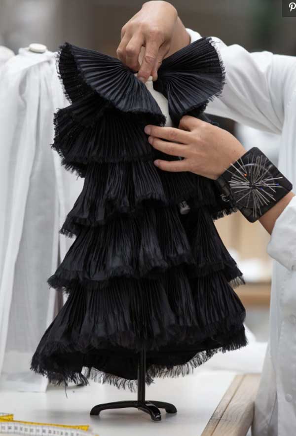 Những chiếc váy Dior Haute Couture bé xíu mê hoặc lòng người - 10