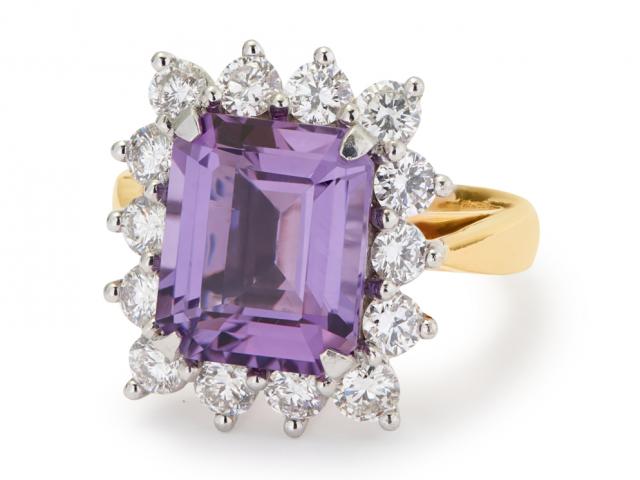 Thời trang - Thạch anh tím: Loại đá tình yêu, kỳ ảo đem lại vận may