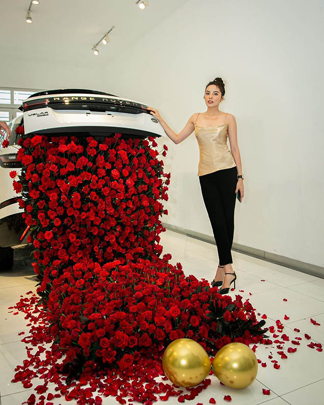 Hoa hậu Kỳ Duyên tậu Range Rover Velar giá 5,4 tỷ đồng - 5