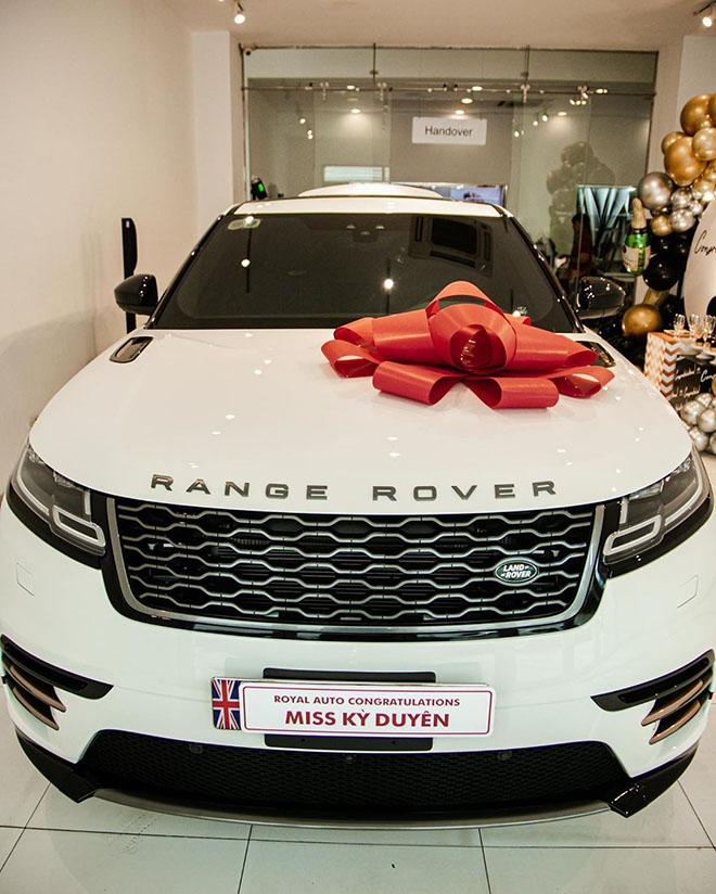 Hoa hậu Kỳ Duyên tậu Range Rover Velar giá 5,4 tỷ đồng - 3