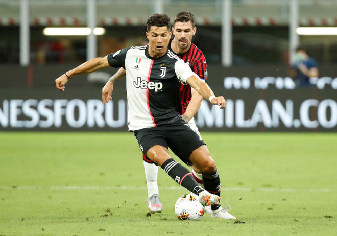 Ronaldo ghi bàn nhưng Juventus vẫn thua ngược AC Milan 2-4