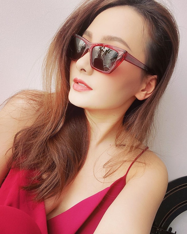 Là diễn viên nổi tiếng lại đắt show quảng cáo, tham gia sự kiện, Bảo Thanh thường sử dụng hàng hiệu.
