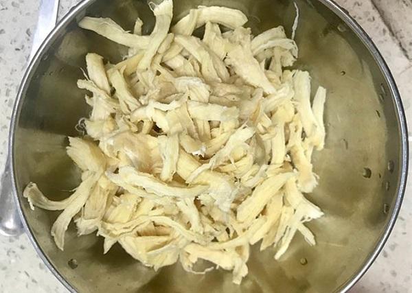 Quên món gà luộc đi, đây mới là cách chế biến con thích mê, chồng gật đầu khen ngon - 1