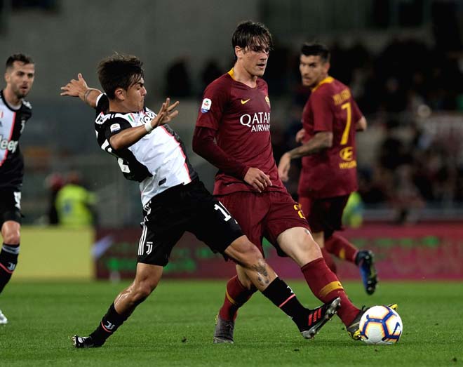 Juventus kích hoạt &#34;bom tấn&#34; Zaniolo, đế chế Ronaldo nguy cơ suy tàn - 1