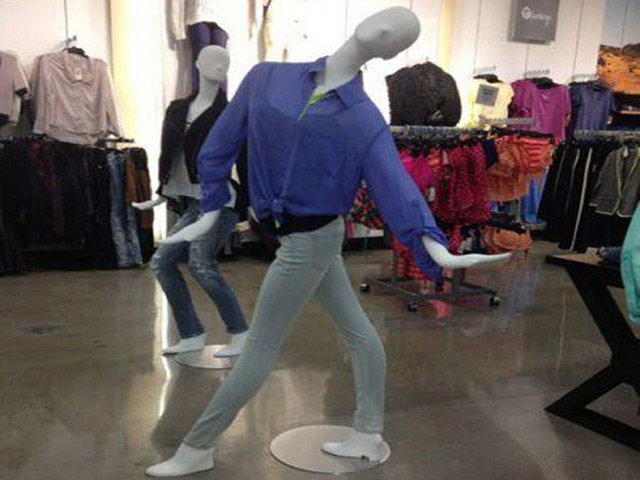 Tranh vui - "Cười ra nước mắt" với những con ma-nơ-canh thần thái hài hước