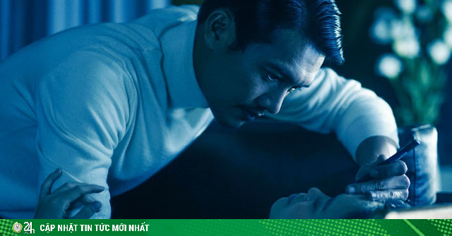 Gã bác sĩ máu lạnh khiến nhiều cô gái mất tích bí ẩn trong phim 18+ Bằng chứng vô hình là ai?