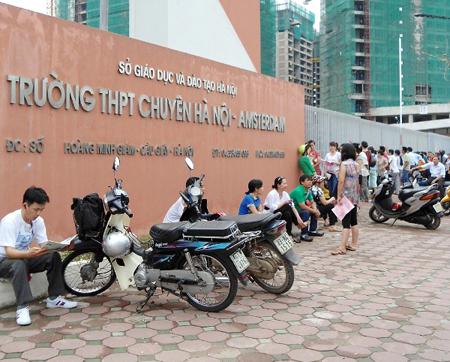 Tuyển sinh lớp 6 trường THPT chuyên Hà Nội - Amsterdam luôn có sự cạnh tranh gắt gao giữa những học sinh giỏi.