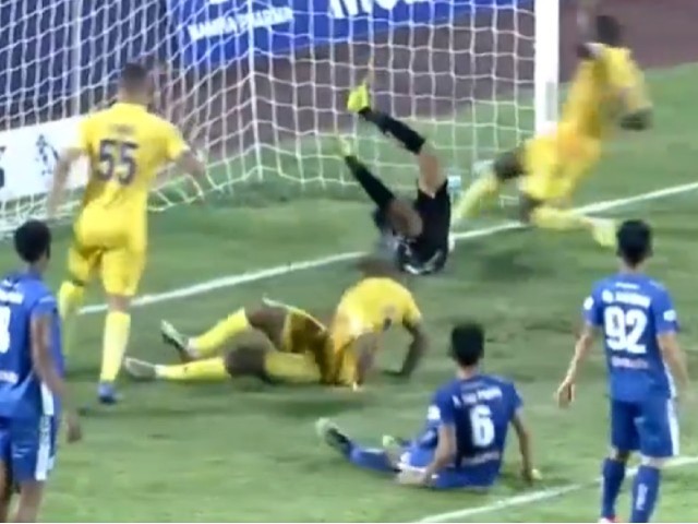 Bóng đá - Video highlight trận Nam Định - Quảng Nam: Phút lóe sáng định đoạt "chung kết ngược"