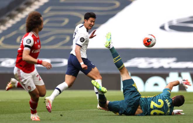 Son Heung Min gỡ hòa cho Tottenham chỉ 3 phút sau khi Arsenal vượt lên dẫn trước