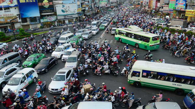 &nbsp;TP Hồ Chí Minh là đại đô thị thường xuyên xảy ra ùn tắc giao thông.