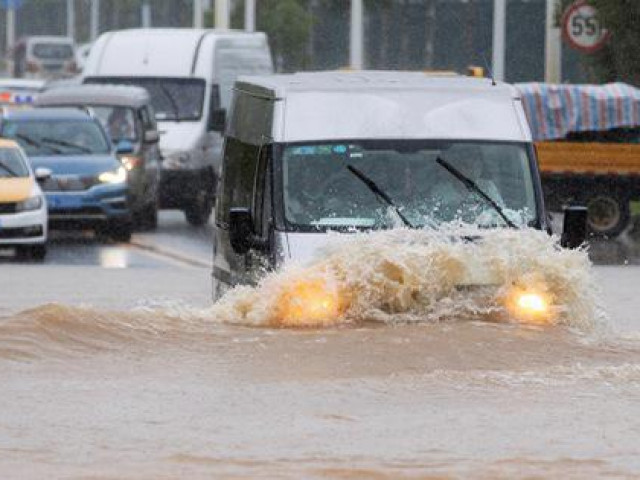 Thế giới - Mưa lớn không dứt, miền Nam Trung Quốc nhìn đâu cũng thấy nước