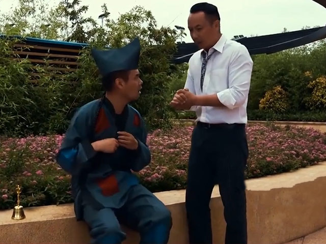 Video Clip Cười - Có "sắc" thì mới vực được đạo