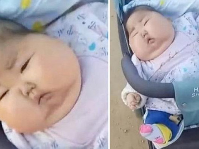 Bạn trẻ - Cuộc sống - Có cháu trai mũm mĩm, bà nội đi khoe khắp nơi nhưng mẹ thì "xanh mặt", nhìn ảnh ai cũng hiểu nguyên nhân