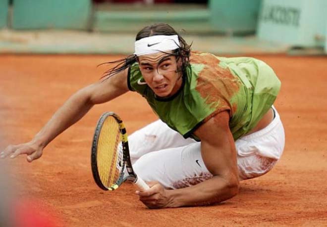 Nadal hầu như không bao giờ đập vợt