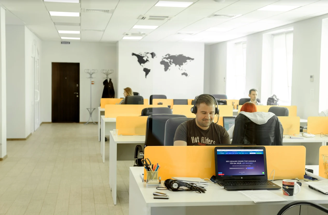 AZASEO - Dịch vụ thiết kế website uy tín, chuyên nghiệp - 1