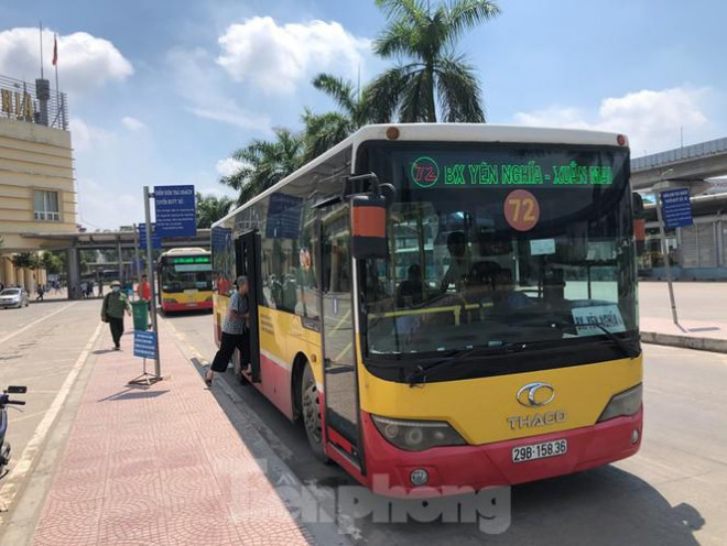 Tuyến buýt số 72 lộ trình BX Yên Nghĩa - Xuân Mai dài 20 km được TP Hà Nội đưa vào hoạt động năm 2016.&nbsp;