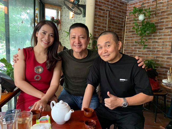 Chí Trung cũng thường xuyên đưa bạn gái đi chơi, gặp gỡ nhiều bạn bè, đồng nghiệp thân thiết.
