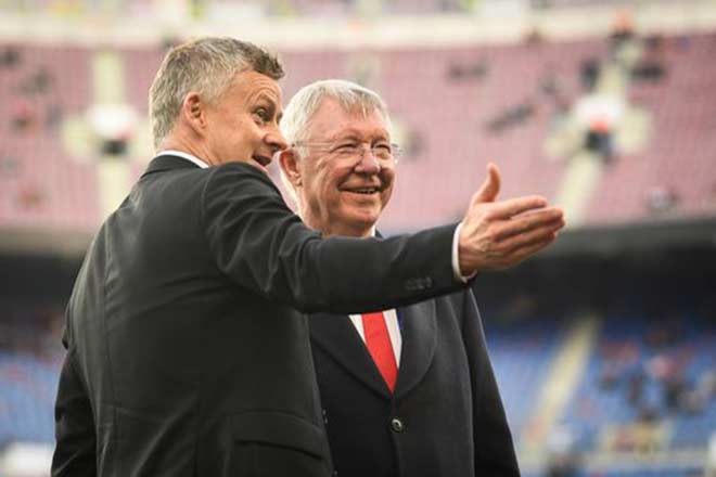 Họp báo MU đấu Crystal Palace: Được khen hay nhất sau Sir Alex, Solskjaer nói gì? - 3