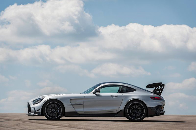 Mercedes-AMG GT Black Series - mẫu xe thương mại có động cơ "khủng nhất" - 3