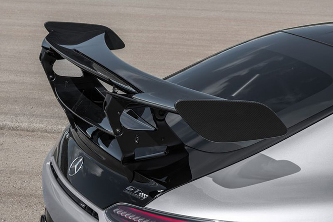 Mercedes-AMG GT Black Series - mẫu xe thương mại có động cơ "khủng nhất" - 10