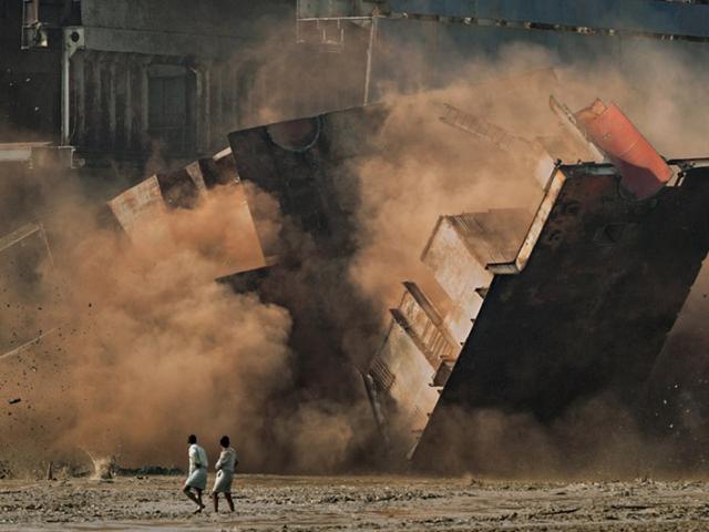 Thế giới - "Địa ngục" trong nghĩa địa tàu thuyền, nơi con người làm công việc dễ mất mạng nhất thế giới