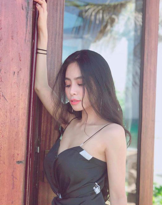 Ca nương có thân hình phồn thực đẹp nhất showbiz Việt được chồng ủng hộ mặc sexy - 10