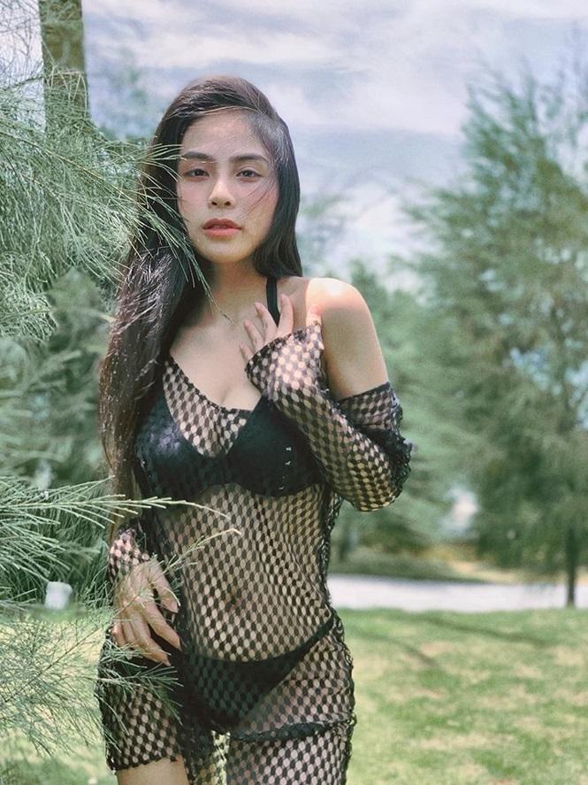 Ca nương có thân hình phồn thực đẹp nhất showbiz Việt được chồng ủng hộ mặc sexy - 3