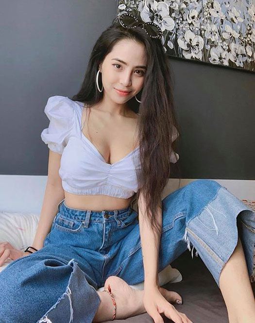 Ca nương có thân hình phồn thực đẹp nhất showbiz Việt được chồng ủng hộ mặc sexy - 7