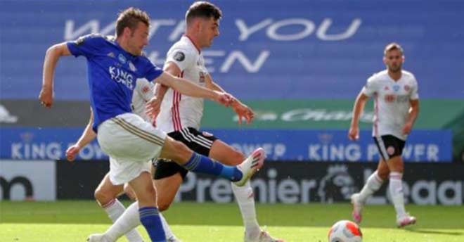 Trực tiếp bóng đá Leicester City - Sheffield United: Henderson 2 lần cản phá Barnes - 18