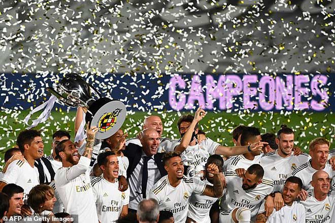 Real Madrid vô địch La Liga lần thứ 34: Rực rỡ Zidane và &#34;gà son&#34; Benzema - 10