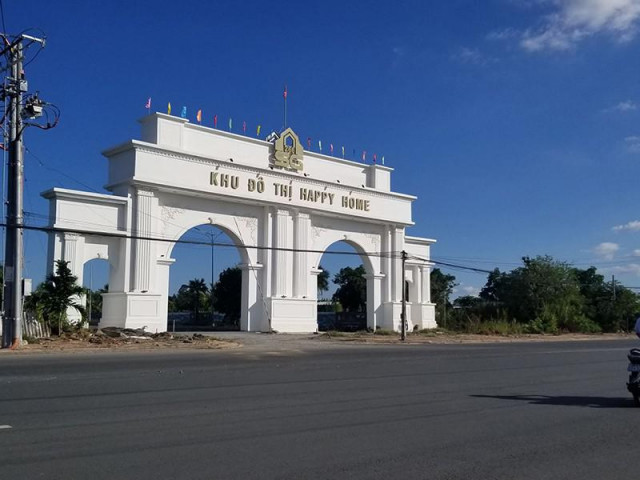 Tin tức trong ngày - Bí ẩn nhóm người mua đất 75 tỉ đồng ở Cà Mau